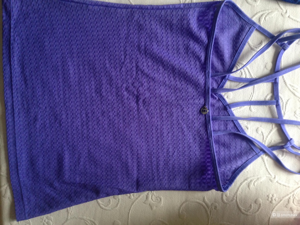 Спортивные аутентичные женские топы от Lorna Jane, Lululemon и Gore