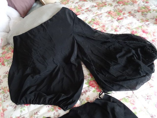 Блузка "River Island" и юбка в чёрном цвете, размер 42-44, б/у