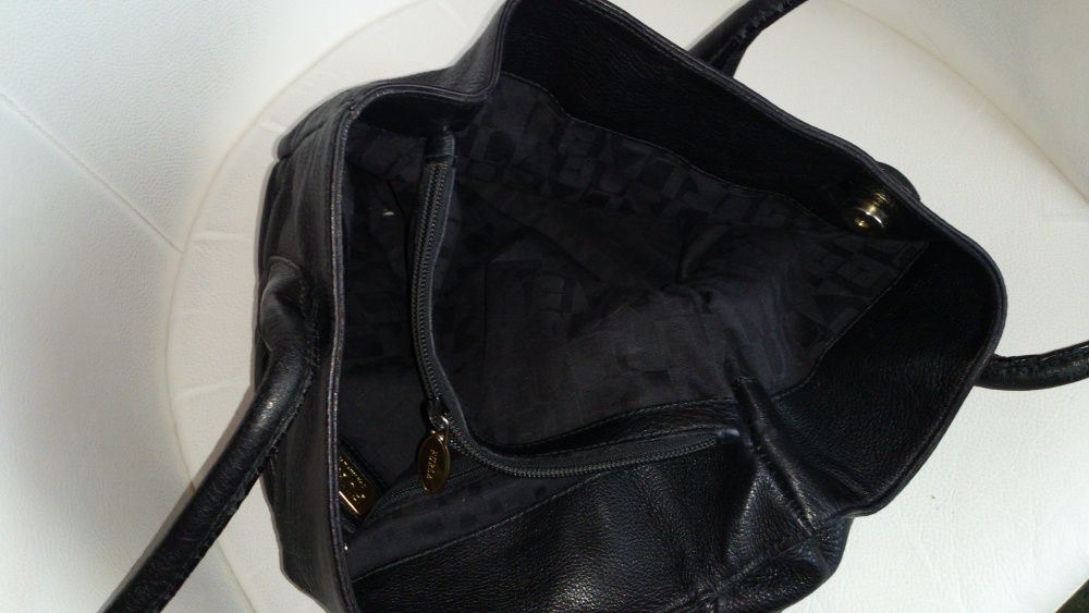 Сумка FURLA, черная, Италия