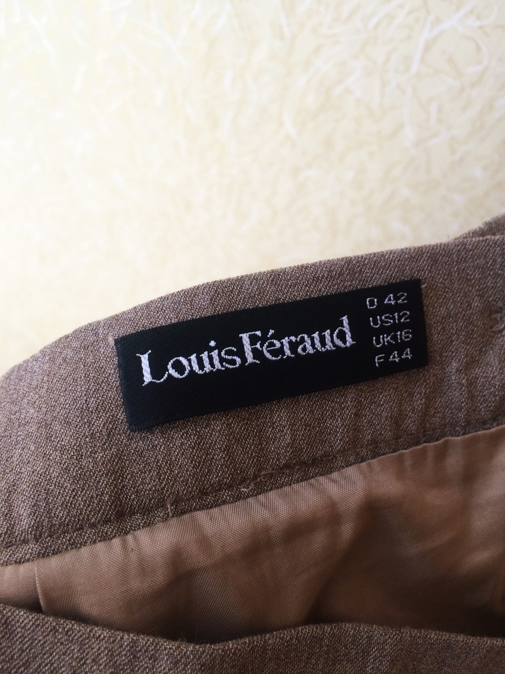 Костюм (жилет и юбка) Louis Feraud (16 UK)