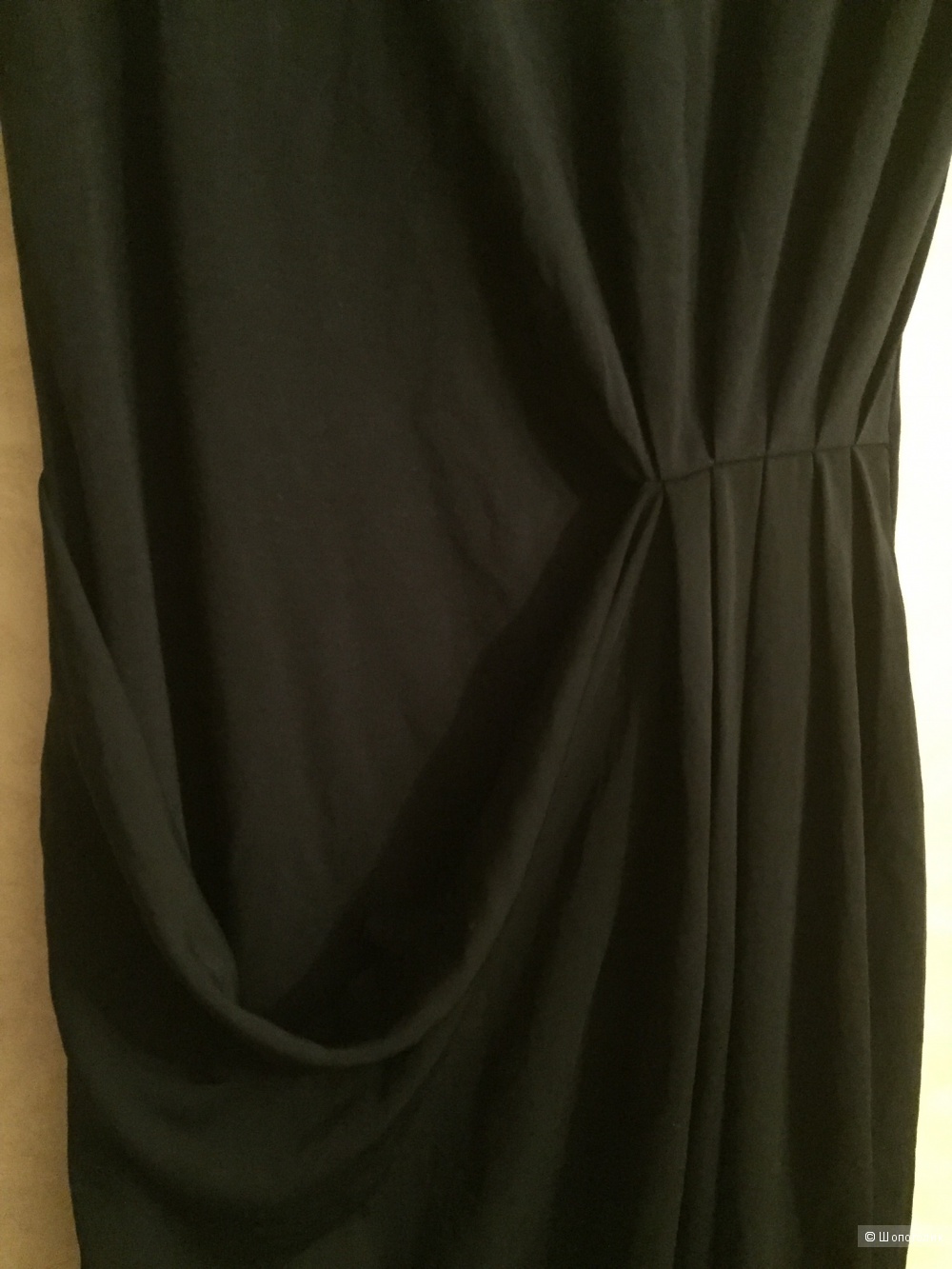 Черное трикотажное платье Max&Co M