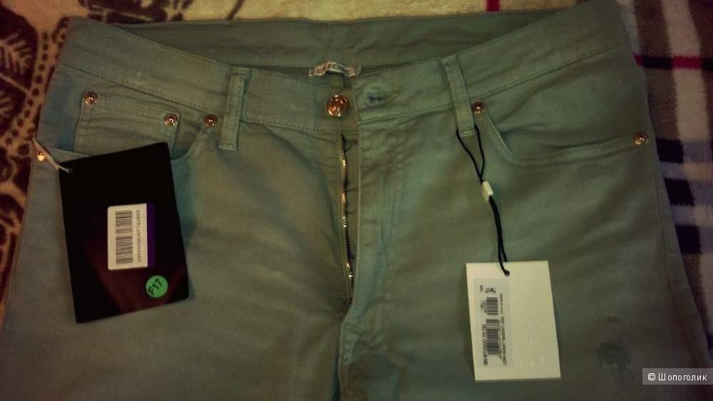 Новые джинсовые брюки GF  FERRE, размер 48-50.