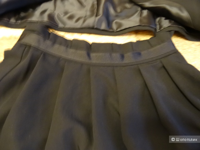 Костюм горчичного цвета с юбкой, размер 42-44, б/у