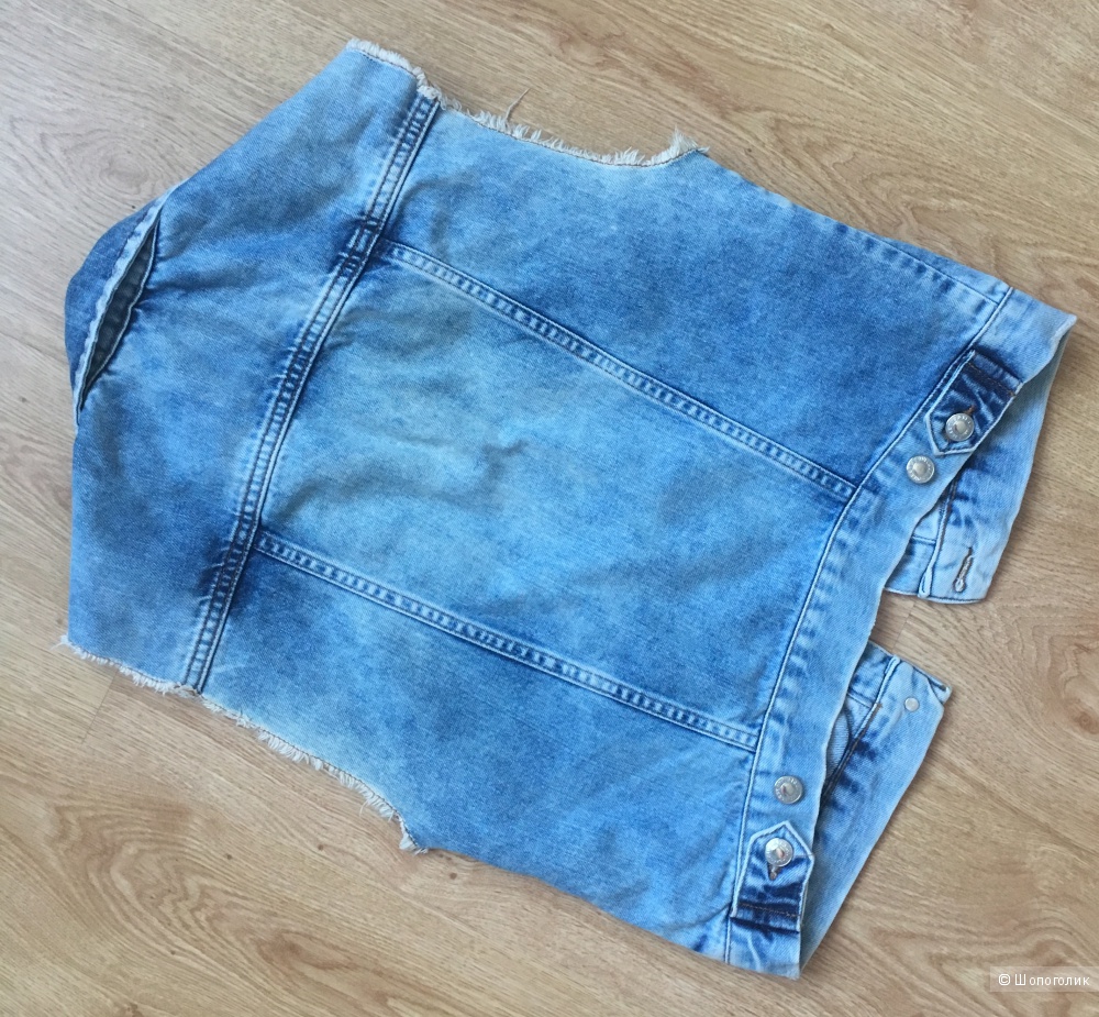 Джинсовый жилет pull&bear