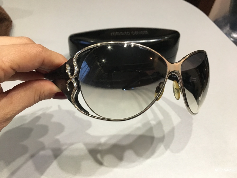 Солнцезащитные очки Roberto cavalli tiro. Черные