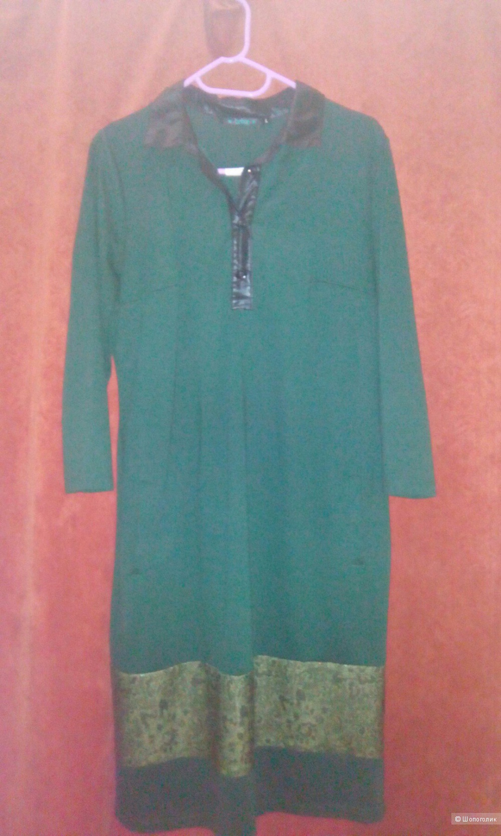 Платье тёмно-зелёное,размер М