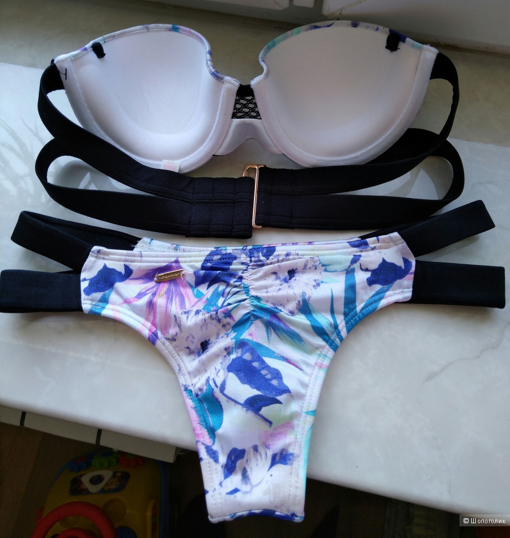 Купальник Victorias Secret верх 32B 70A-B низ XS
