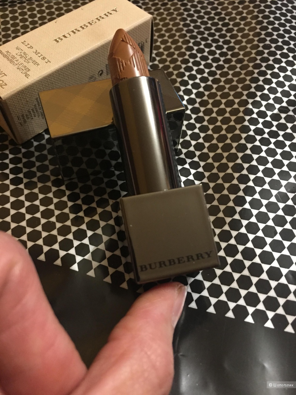 Burberry lip mist 201 cinnamon нежная губная помада