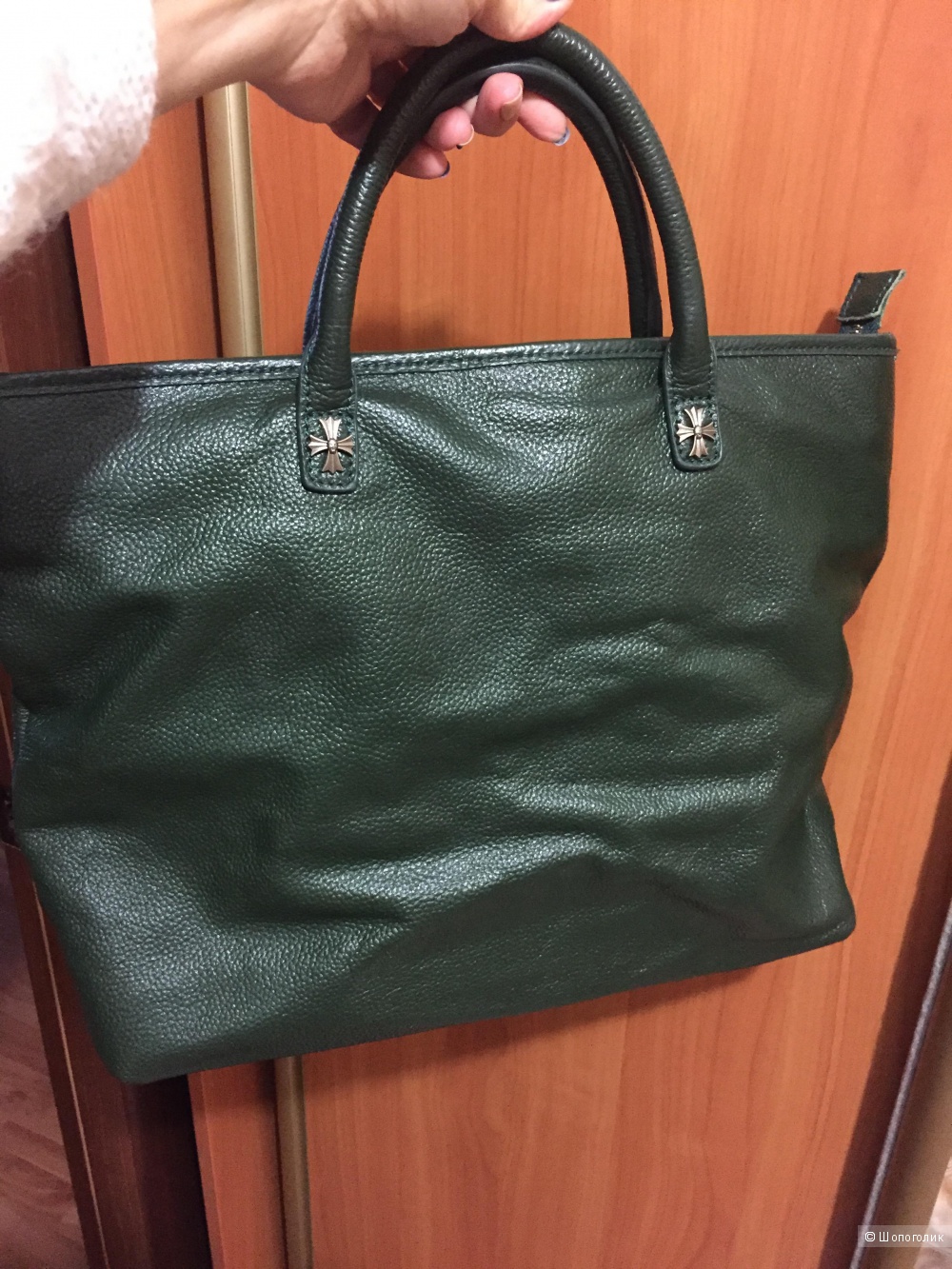 Новая кожаная сумка красивого темно-зеленого цвета