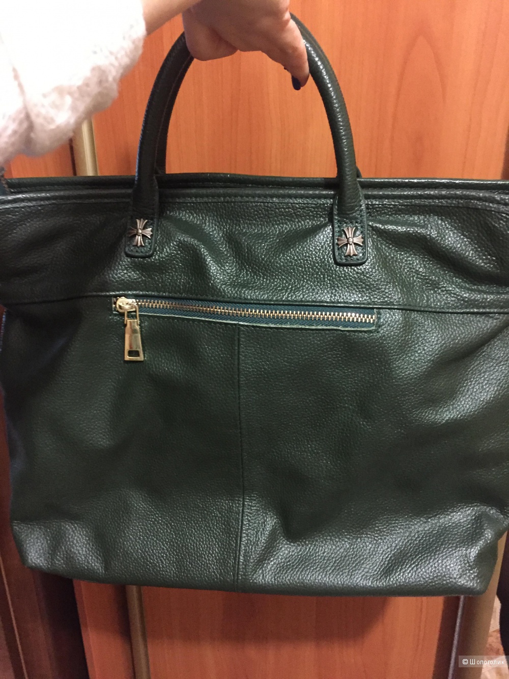Новая кожаная сумка красивого темно-зеленого цвета
