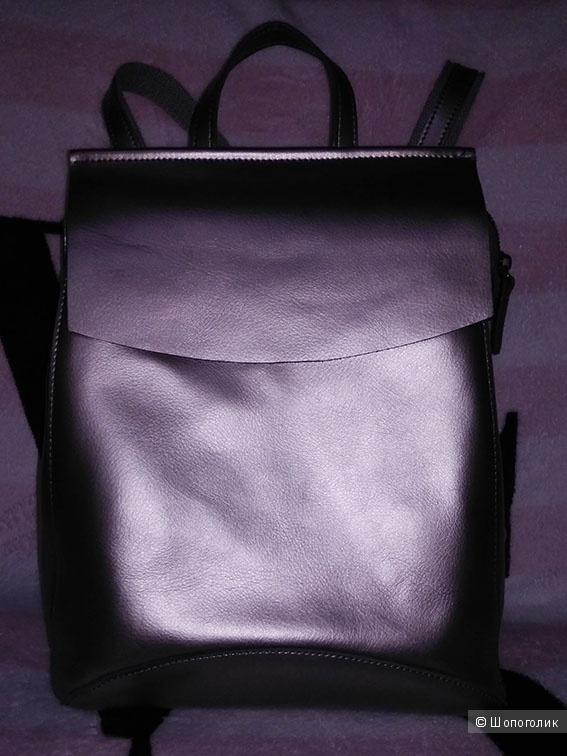 Новый кожаный рюкзак бронзового цвета