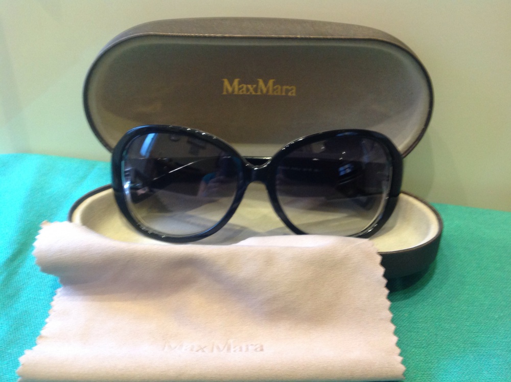 Солнезащитные очки MaxMara