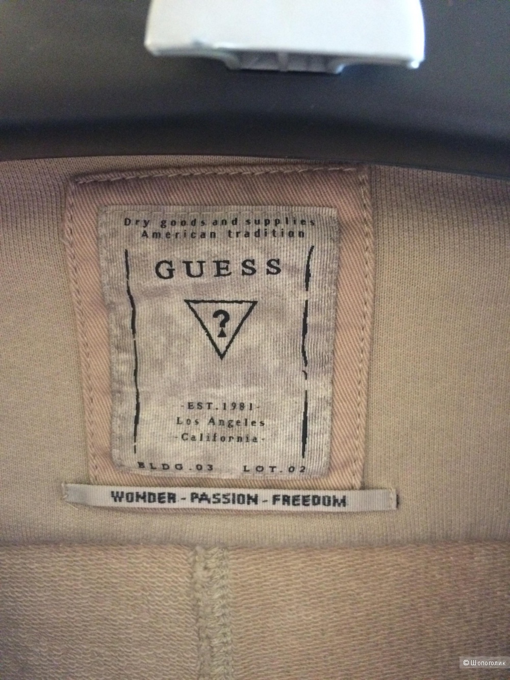 Куртка guess на российский 42 р