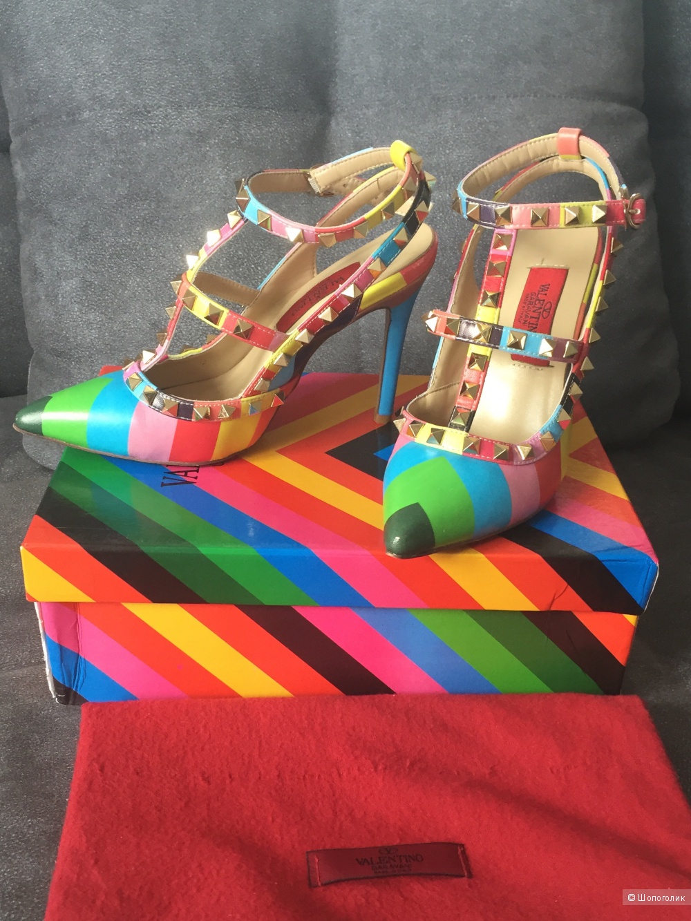 Яркие туфли Valentino, 36 размер