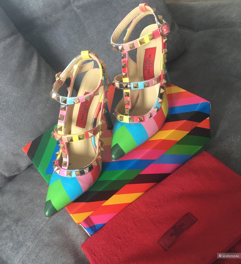 Яркие туфли Valentino, 36 размер