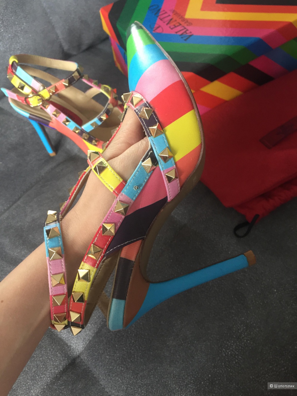 Яркие туфли Valentino, 36 размер