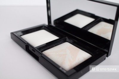 BareMinerals Пудра-хайлайтер Invisible Light™ Translucent Powder Duo