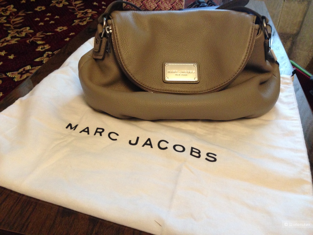 Сумка Marc Jacobs Classic Natasha Leather Crossbody medium