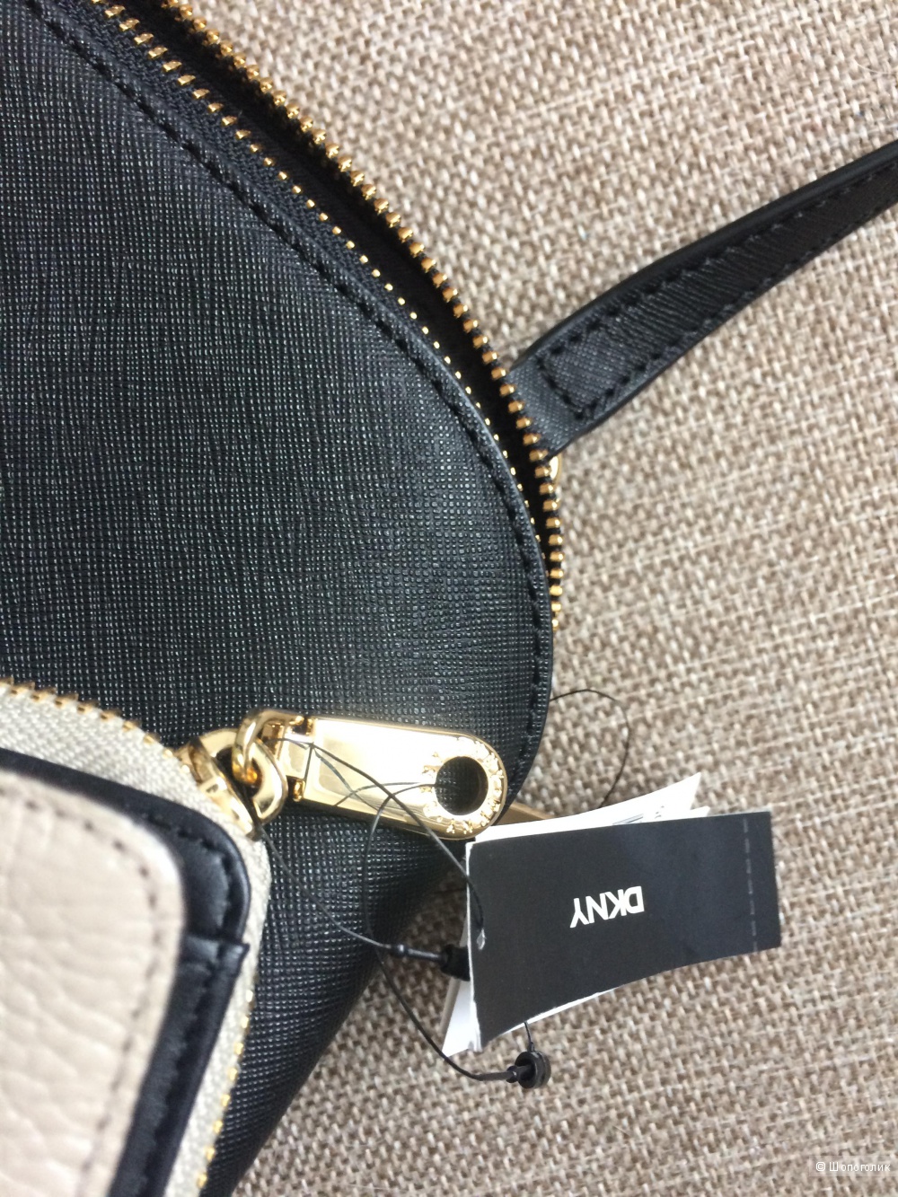 Сумочка DKNY кроссбоди