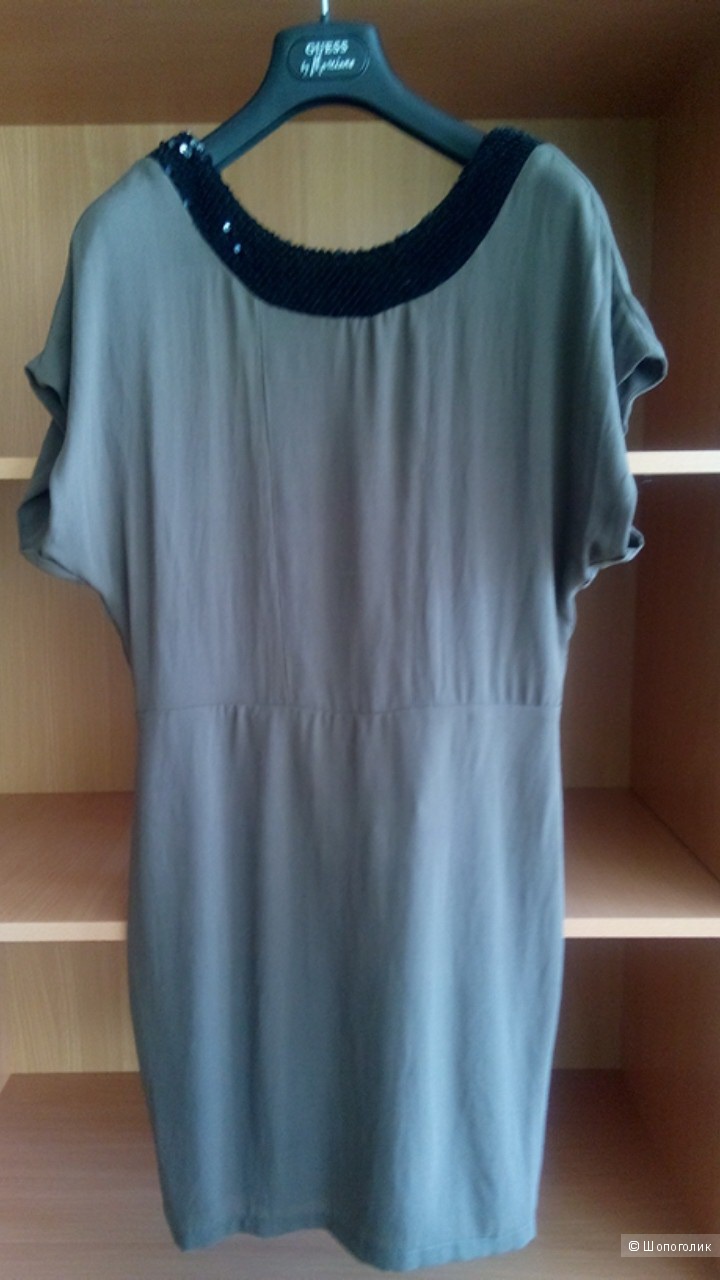 Смелое платье с открытой спиной SILVIAN HEACH Италия цвета тауп в размере M(44-46)