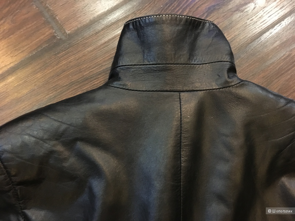 Куртка из натуральной кожи, размер М (на рос. 44-46). Черная.