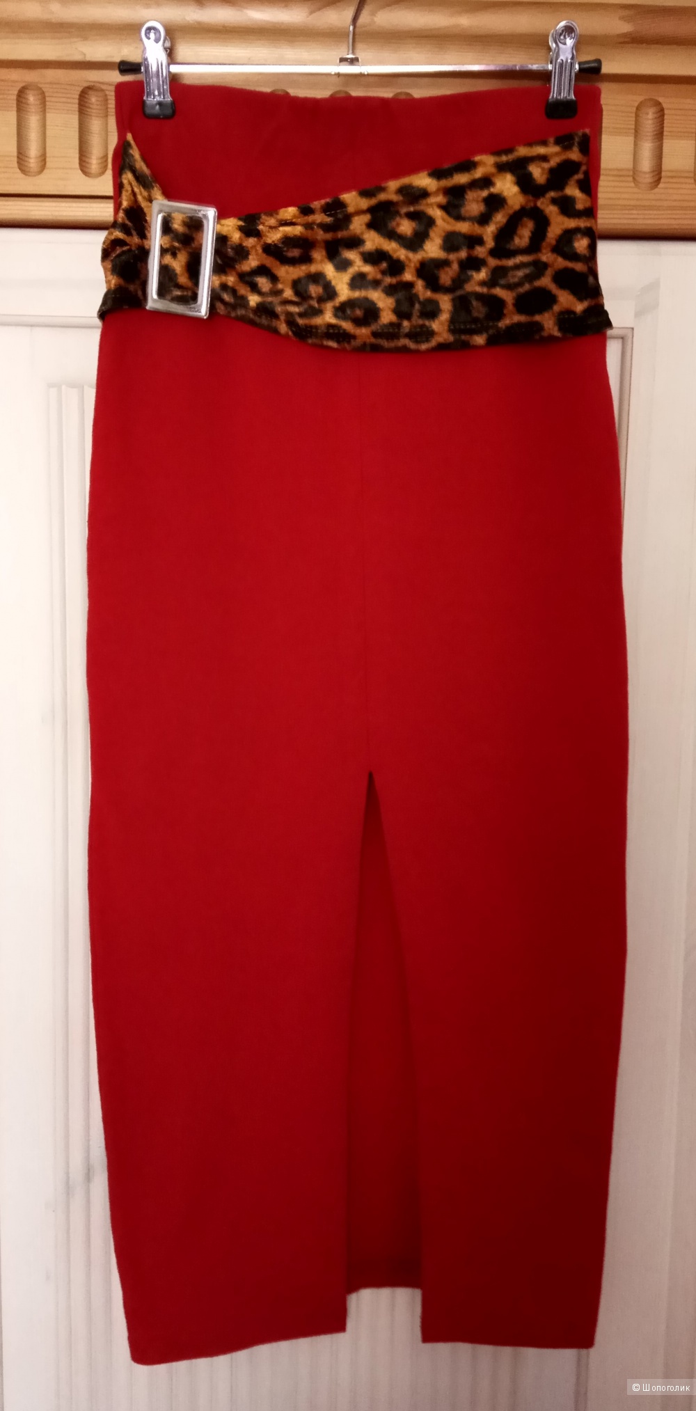 CHARLOTTE RUSSE, юбка красная,Франция,S