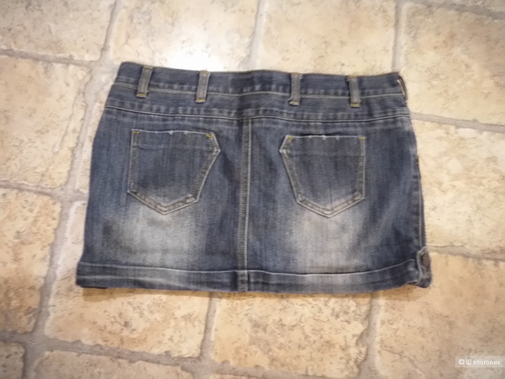 Юбка джинсовая от AFT jeans размер L, коротенькая с заниженным поясом.