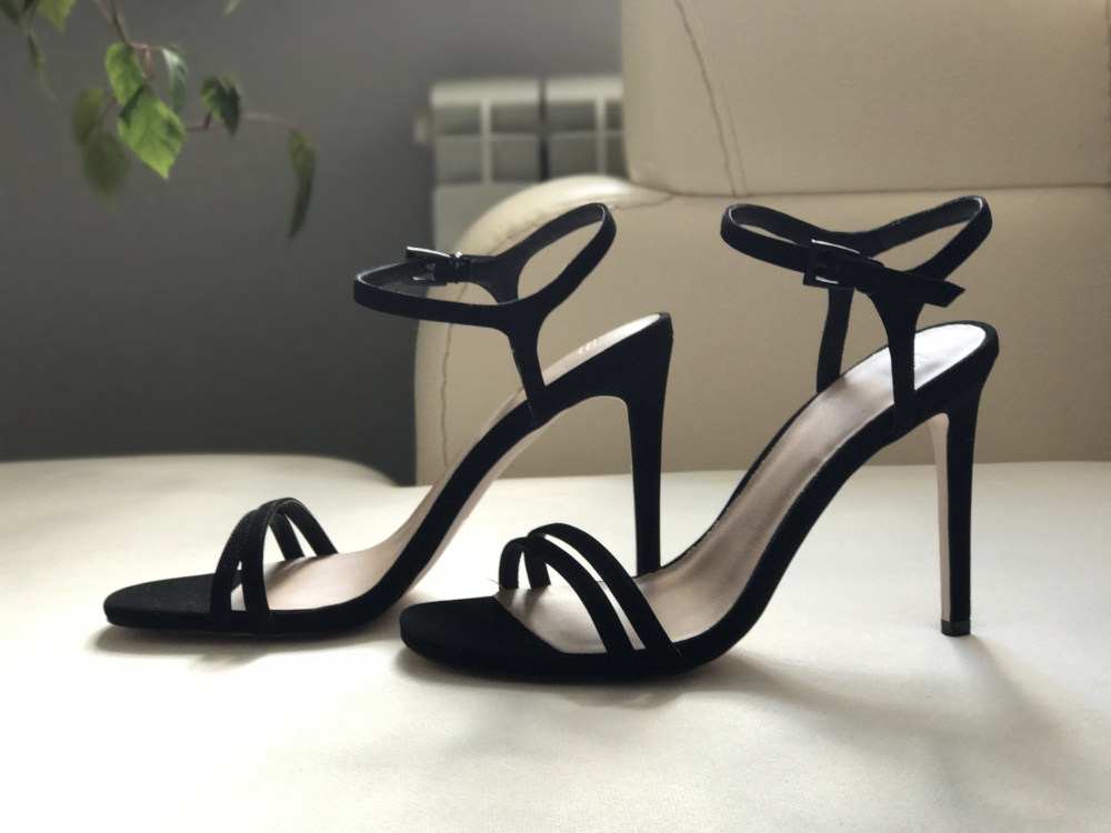 Шикарные босоножки ASOS (39-39,5) новые