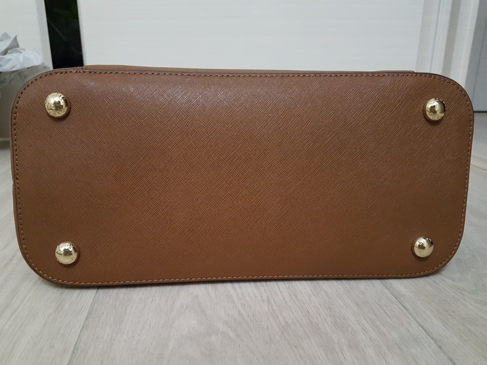 Сумка классической модели Michael Kors Jet Set Large Snap Pocket Tote