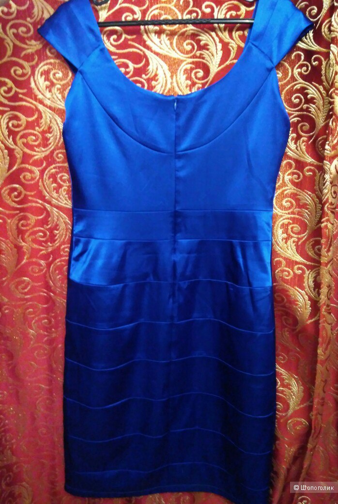 Брендовое платье Adress со скидкой размер 48-50