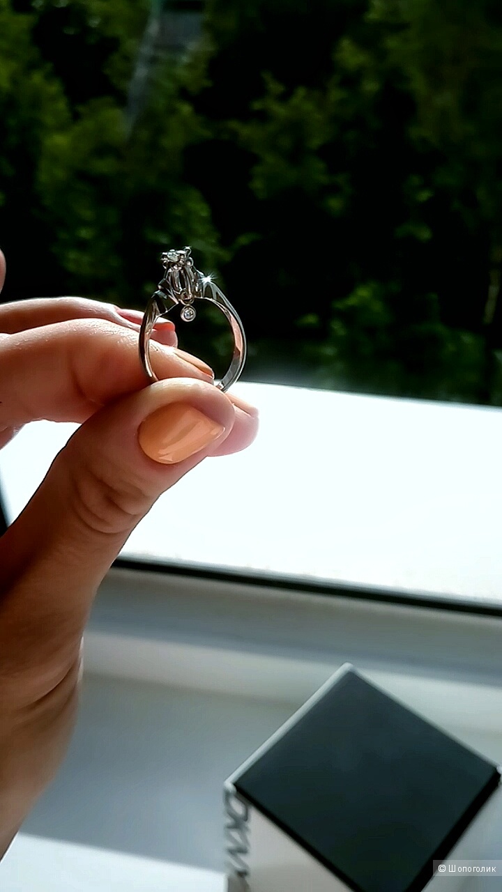Кольцо с бриллиантами из белого золота, размер 17,5, изготовлено на индивидуальный заказ