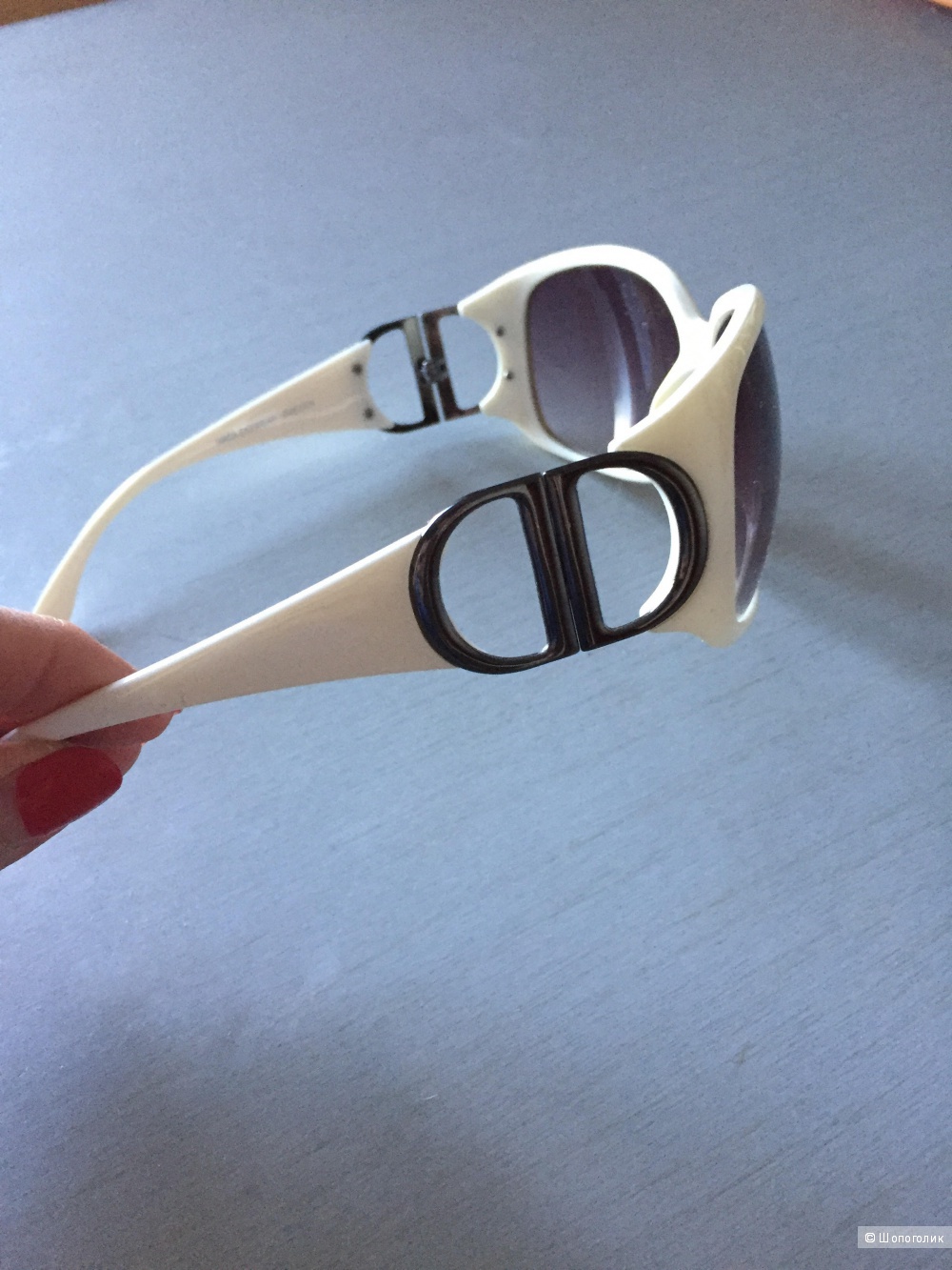 Солнцезащитные очки шведской марки Haga Eyewear.