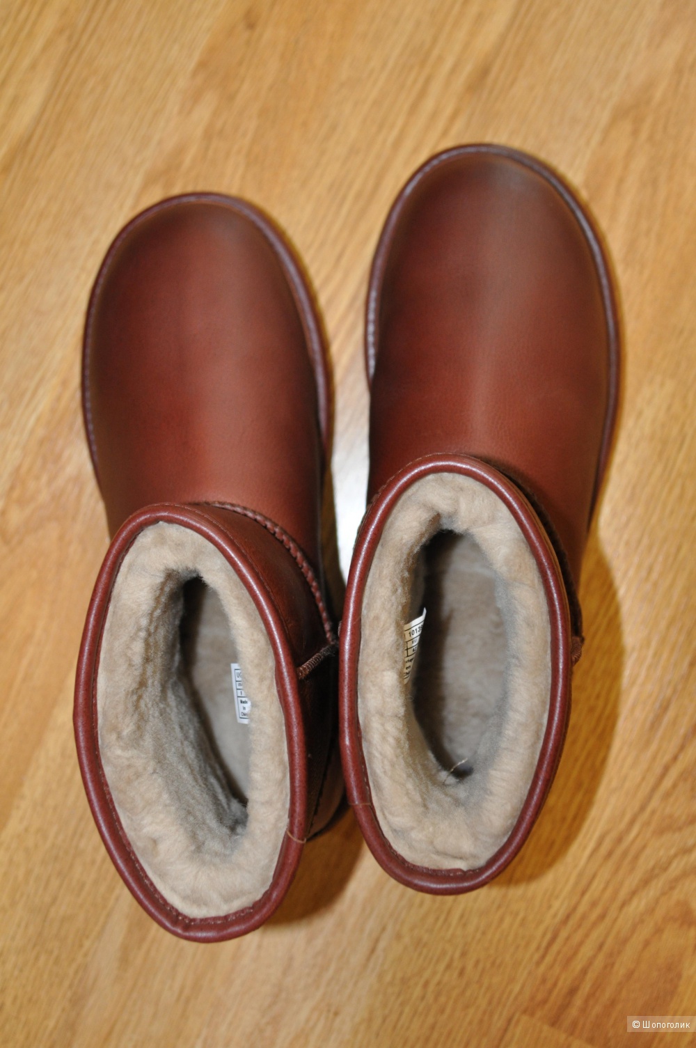 Продам мужские  кожаные UGG Classic Mini Deco Scotch Grain, размер 9 американский на стопу 26,5 см( 42 EU)