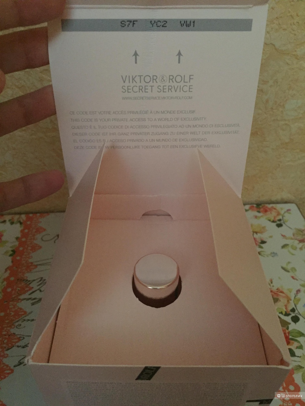 Новый VIKTOR&ROLF FLOWERBOMB 50 ml.
