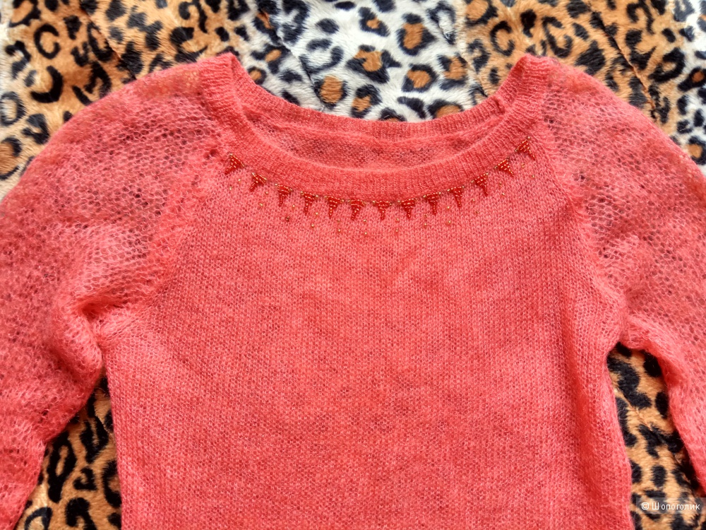 Коралловый свитер,размер 46