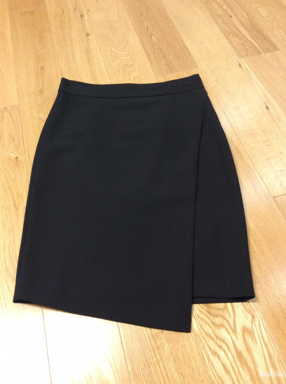 Черная юбка-карандаш ZARA р.М с оригинальной асимметричной имитацией запаха
