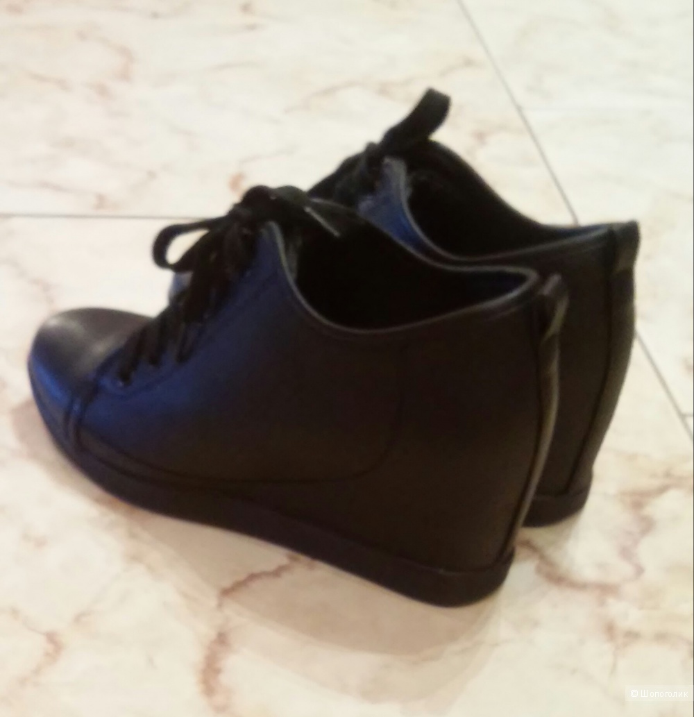 Новые ботинки T.Taccardi, размер 38