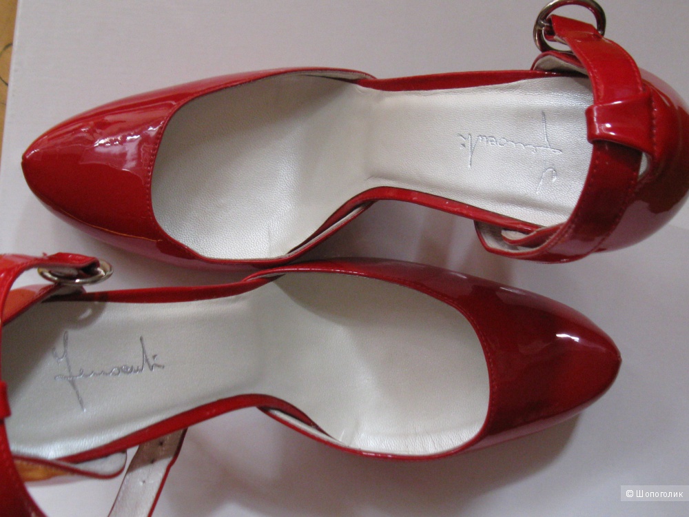 Туфли красные  размер 37