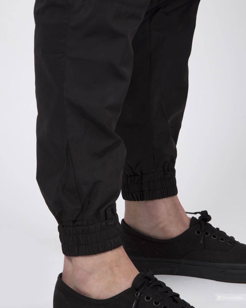 Спортивные мужские брюки, размер М (48-50)