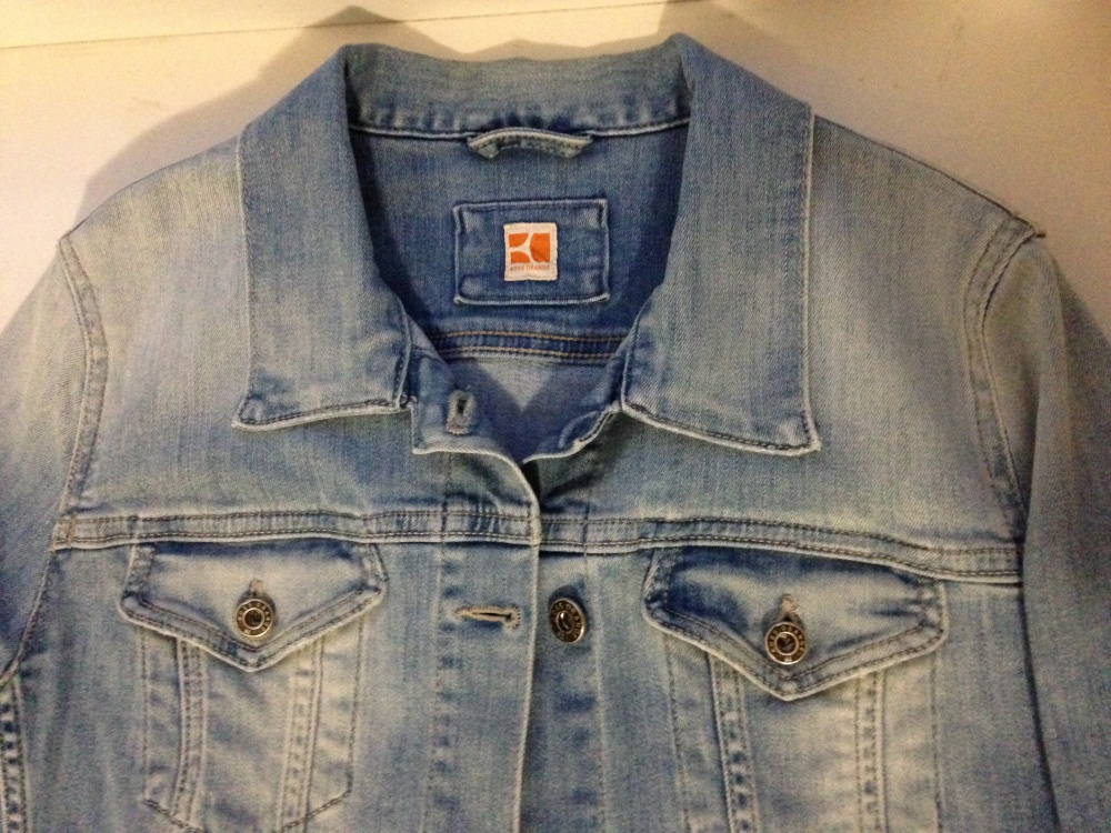 Джинсовая курточка " BOSS ORANGE " , 44 размер, M, Италия.