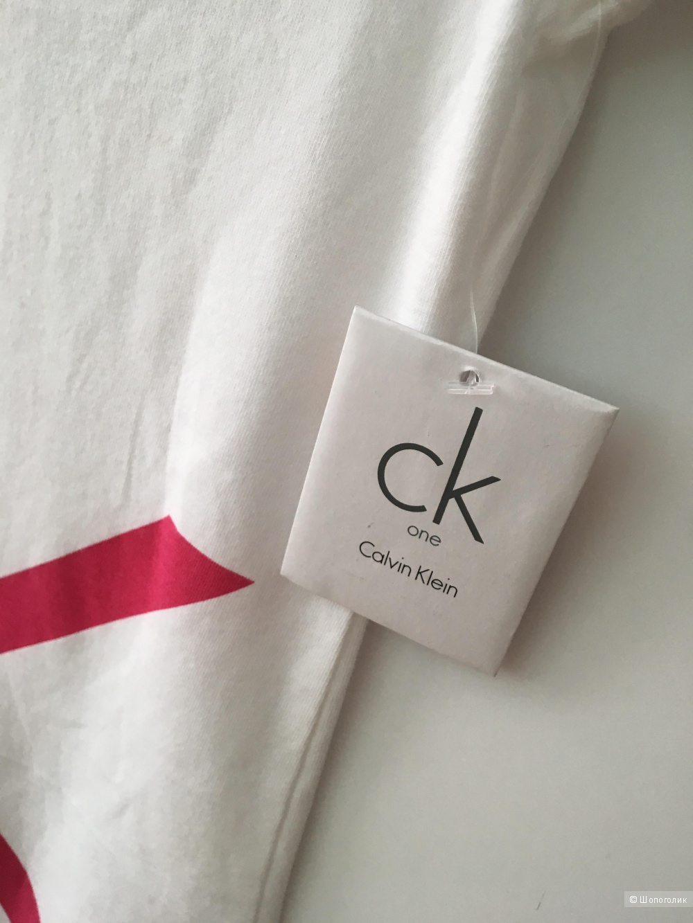 Новая футболка Calvin Klein оригинальная размер S