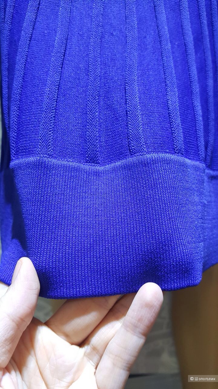 Calvin Klein васильковое плиссированное платье. р.44. Новое.Оригинал