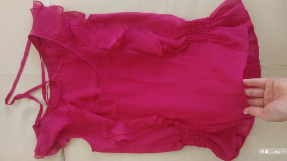 Продам кофту Ojji,размер 42-44 русс, цвет ярко-розовый