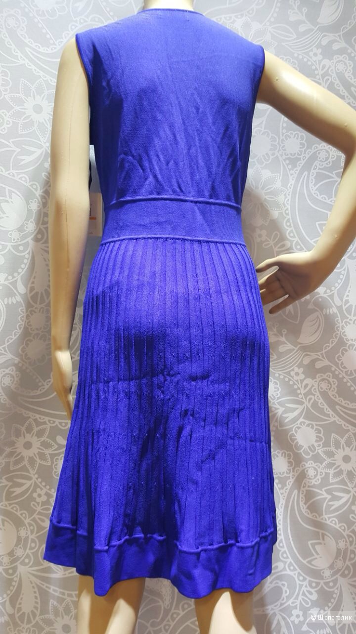 Calvin Klein васильковое плиссированное платье. р.44. Новое.Оригинал