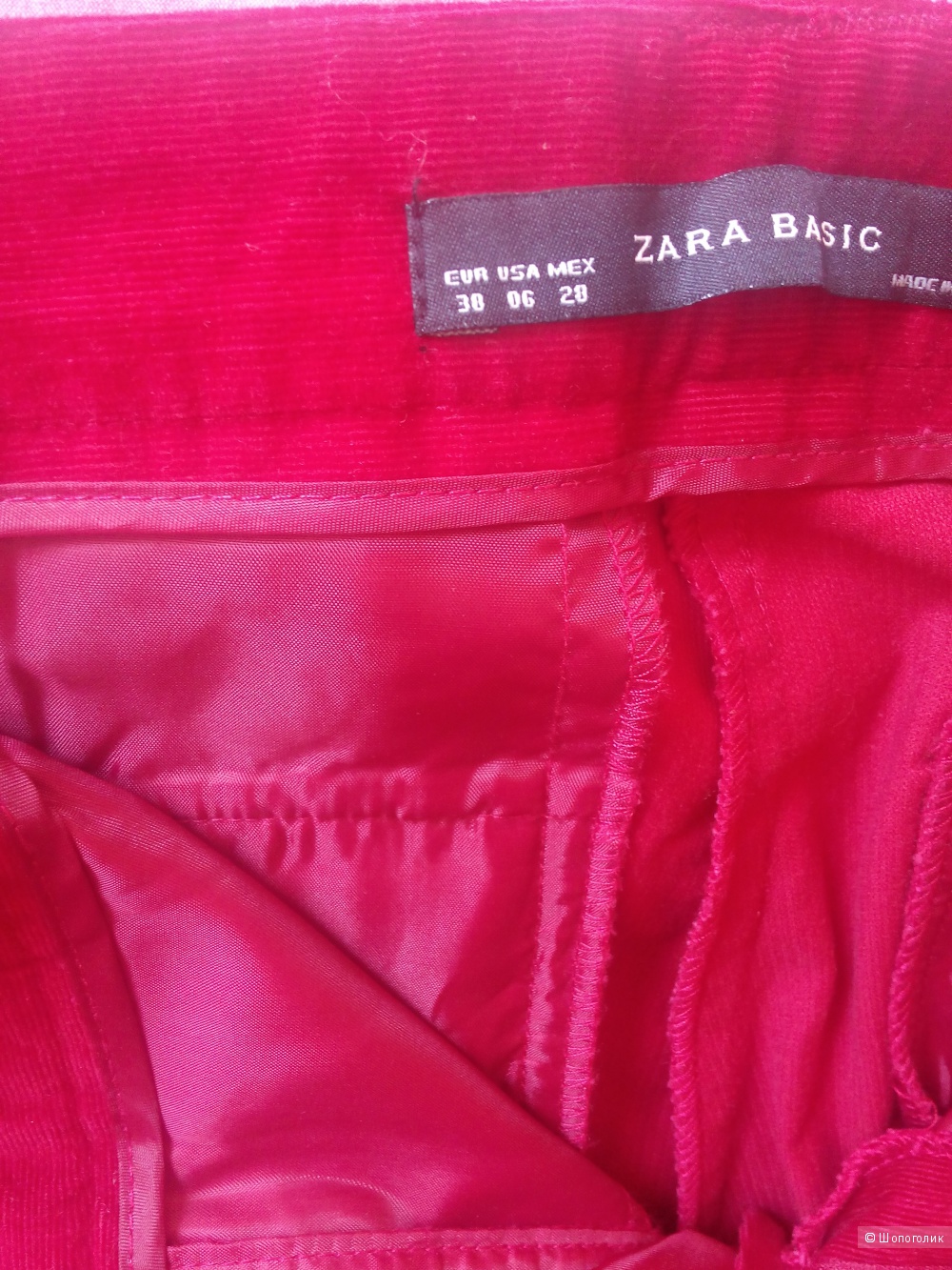 Прямые вельветовые брючки Zara basic  насыщенного красного цвета. Размер EUR 38