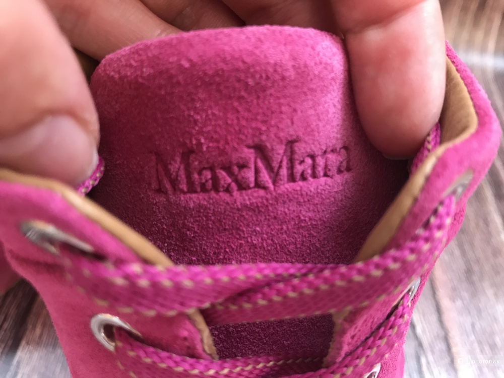 Новые кроссовки Max Mara, 38 размер