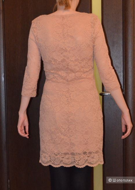 Пудрово - персиковое платье Intimissimi - красивое кружево. 42-44