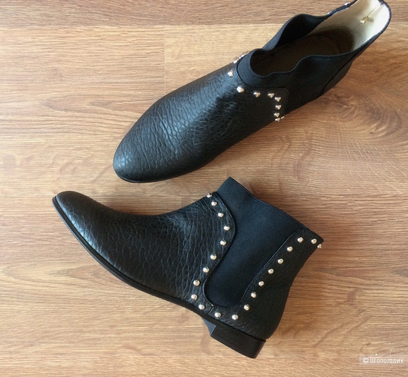 Черные ботинки челси от ZARA с клепками. Размер рус 39/39.5