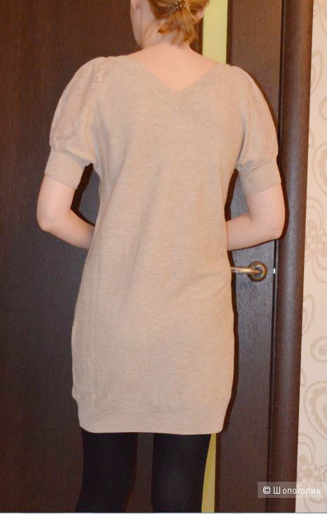 Нежное, тонкое, вязанное платье (туника) с кружевом Intimissimi 44 размер