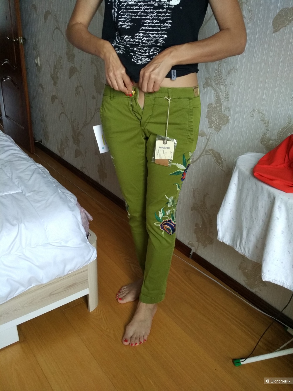 Женские брюки Monocrom с вышивкой,  Италия, 28 размер на 44